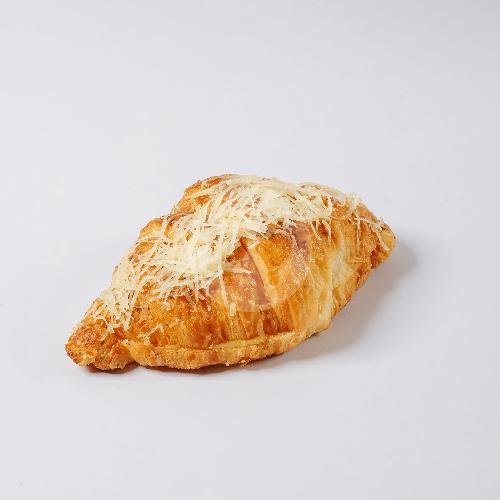 Garlic Butter Cheese menu Latre Patisserie, Menteng