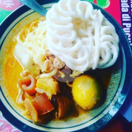 Lontong Ayam Plus Telor menu Lontong Kari Pasko Boga Rasa, Pasir Koja 14a