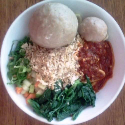 Mie Baso Besar Komplit menu Mie Baso Mandala, Dr. Moch Hatta