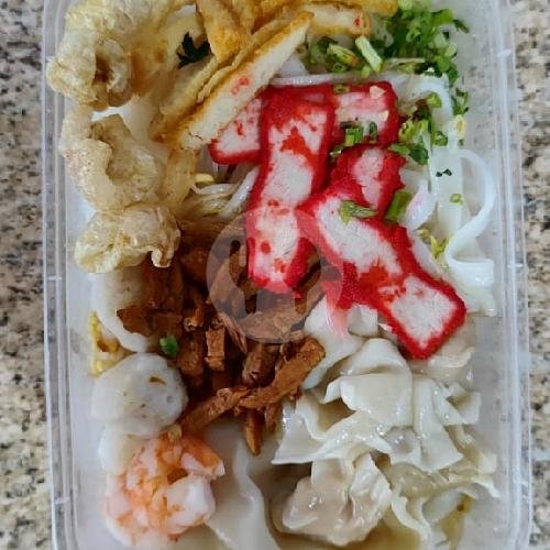 Kwetiau Jumbo menu Bakmie Fong Moi 688 Singkawang, Krendang Raya