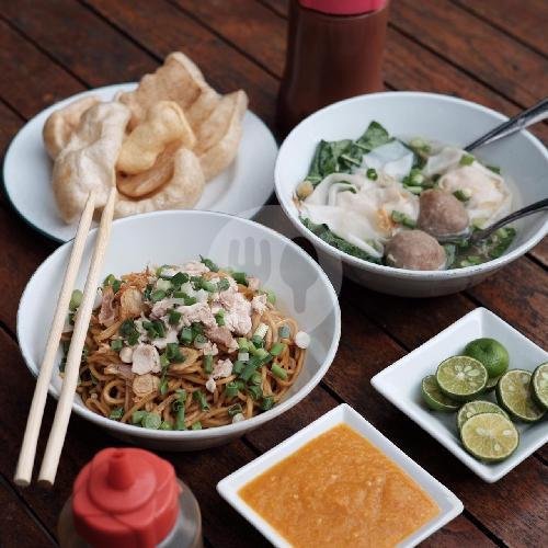 Yamin Manis menu Lomie Bakmie Duel, Sangkuriang