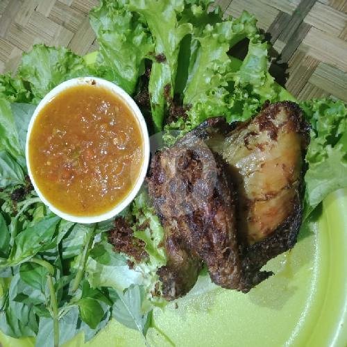 Ayam Tumis Pete menu Ayam Bakar & Goreng Mang Oni, Jl Mohtar Obing