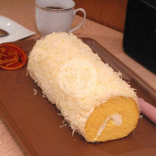 Bolu Gulung Keju Tabur menu Lily Patisserie, Sultan Tirtayasa