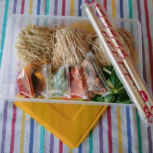 MIE AYAM MENTAH PERBOX ISI 5 menu Mie Ayam Bang Abu, Kayu Putih