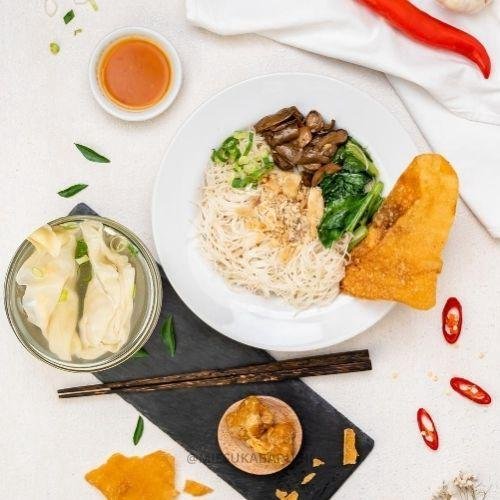 Mie Ayam Jamur + Pangsit menu Mie Ayam Jamur Suka Baru Cab. Senen, Medan Satria