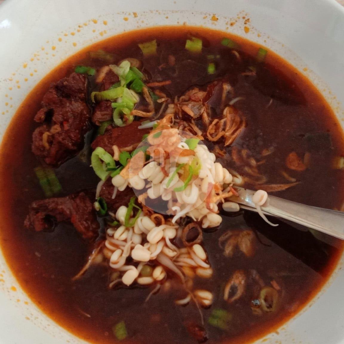 Tahu Campur + Lontong menu Tahu Campur Cak Tris, Veteran