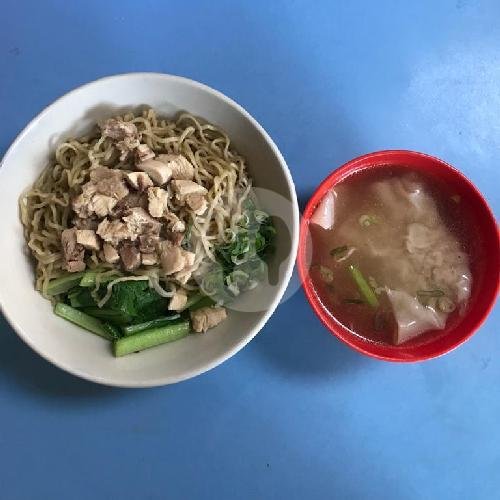 Bakmi  Ayam Porsi Besar ( Jumbo ) menu Bakmi Carina Bojong, Bambu Wulung