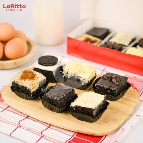 Strawberry Strudle menu Laritta Bakery, Dhamahusada