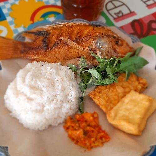 Paket Bebek menu Ayam Penyet Pio (APP), Blulukan