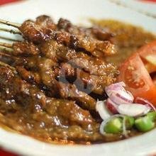 Lontong menu Spesial Tahu Gimbal & Sate Ayam Pak Yono, Ngaliyan Semarang