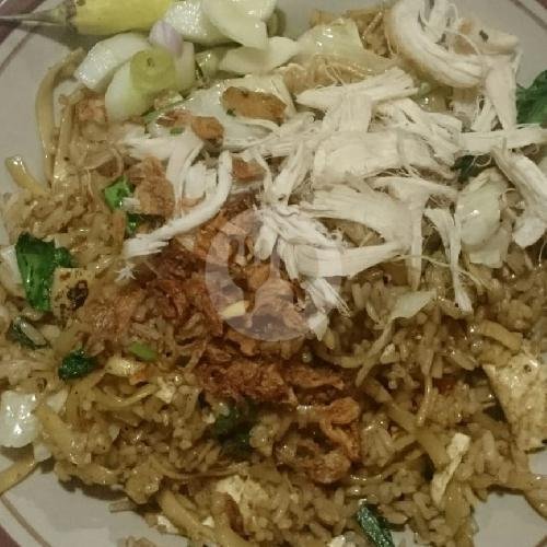 Nasi Goreng Mawut menu Waroeng Nasgor Punjer Roso, Mangu Harjo