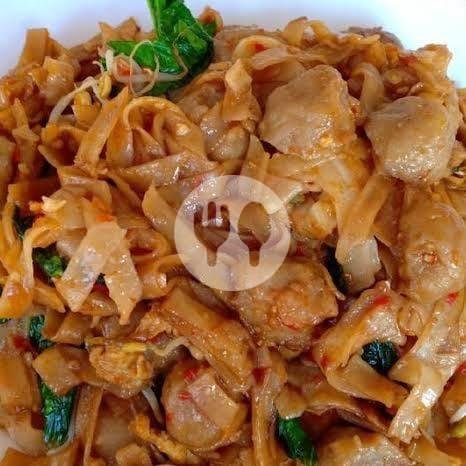 Kwetiau Goreng Bakso menu Nasi Goreng Trasi Cabe Rawit Santai, Kemlaka Gede