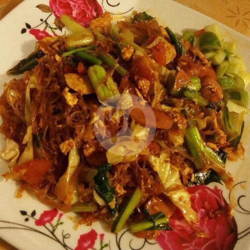 Mie Goreng Porsi Banyak menu Nasi Goreng Abah Uus, Cisaat