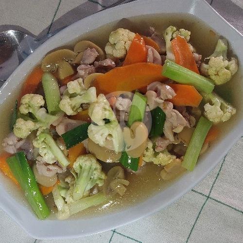 Ayam Kungpao menu RM Kalimantan Anton Jatibening, Caman