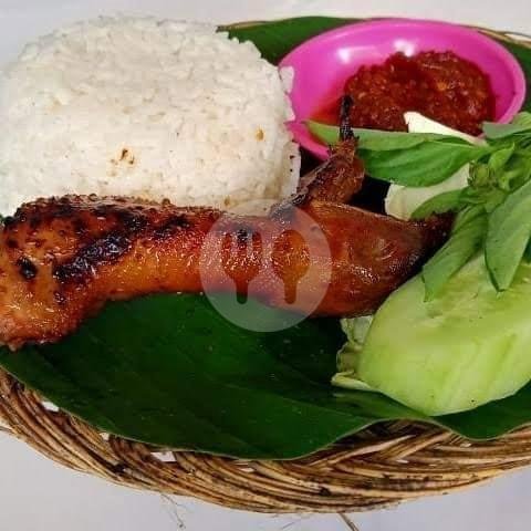 Kwetiau Kuah Seafood Free Es Teh menu Kwetiau Oscar, Pandega