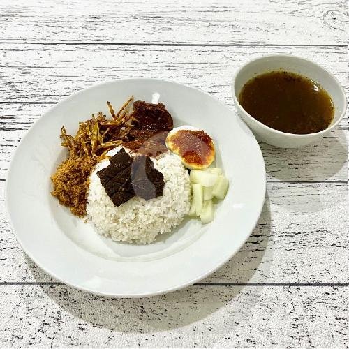 Sop Lidah Campur menu Selera Sulawesi Gwalk, Ruko Taman Gapura