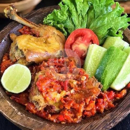 BUY 1 Ayam Geprek Bacem GET 1 Free ES TEH menu Cumi dan Tuna Mercon Mba Nana, Imogiri