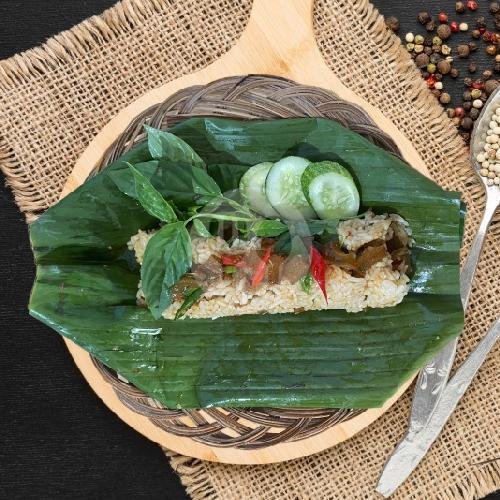 Nasi Bakar Komplit Krecek Kulit Sapi menu Nasi Bakar Cumi Asin (CUAN), Sarijadi