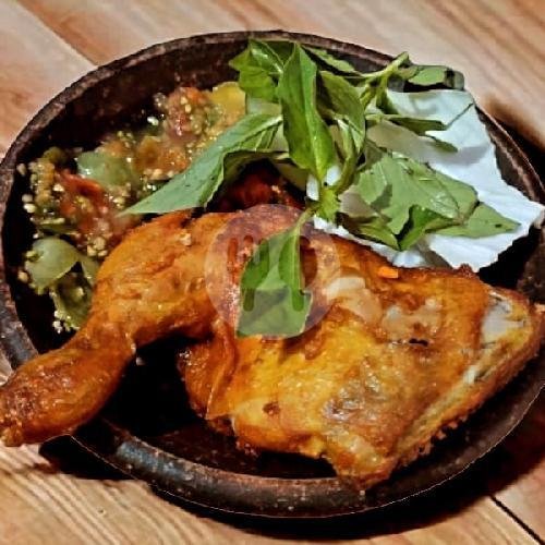 Penyet Nasi Sambal Lalapan Es Teh menu Ayam Goreng Superatlanta Krapyak Semarang, Purwoyoso