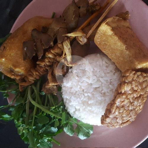 Nasi Ayam Tahu Tempe Aqua menu Ayam Gorowok Asep Tiyen, Murni 3