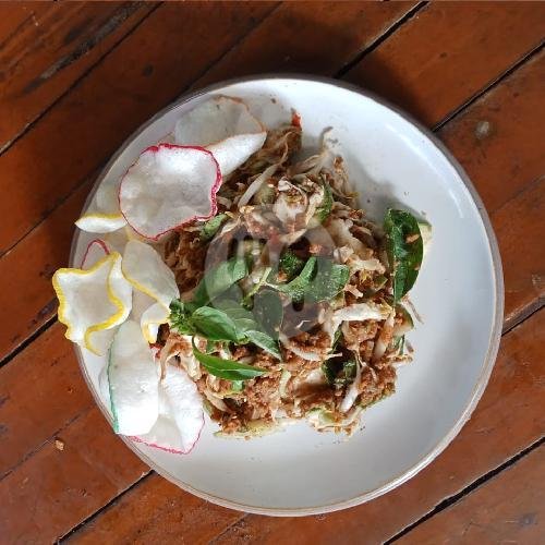 Lotek Mentah + Lontong menu Pojok Lotek Bu Esti, Sukarajin 1