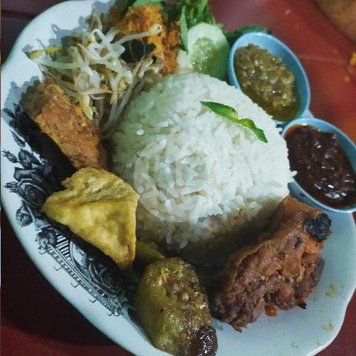 Nasi Bandeng Presto menu Warung Bebek Ferry, Banyu Urip