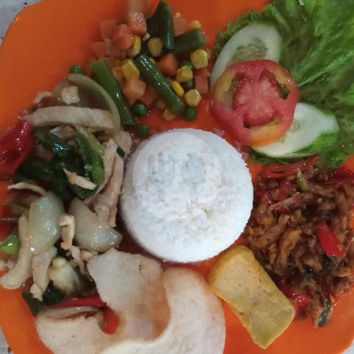 Nasi Timbel Komplit Ayam Goreng menu Alam Sari Kota Bukit Indah, Cikampek