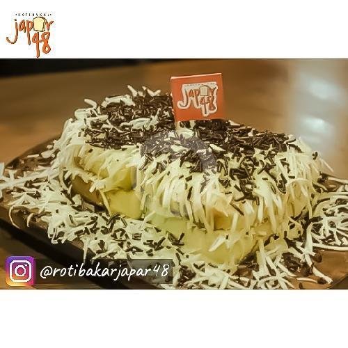 Es Leci Yakult menu Roti Bakar Japar 48, Pinang Ranti