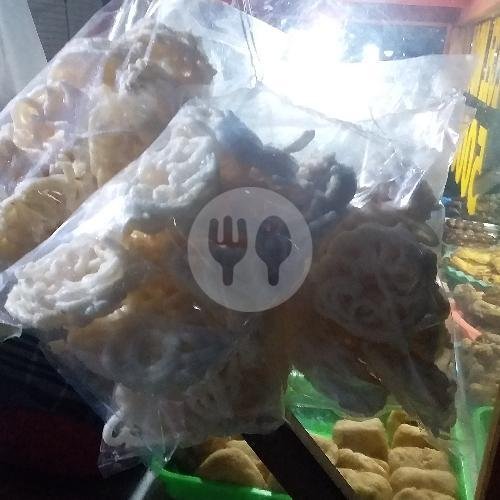 Peyek menu Pecel Mbok Adjir, Karang Taruna