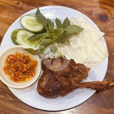 Bebek Goreng Dada (Lalap+Sambal) menu Bebek Goreng H. Slamet (ASLI), Cinere