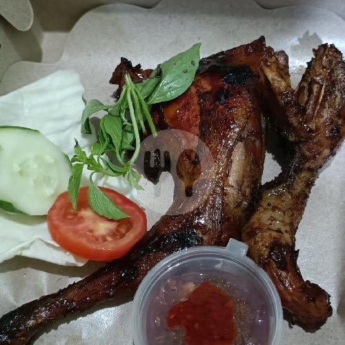 Ayam Panggang Pure Ayam Kampung menu Depot Mbak Puji Mlilir, Dolopo