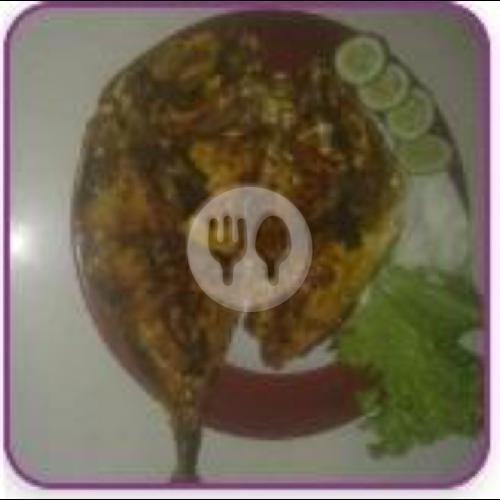 Ikan Bakar Ayam - Ayam/Etong Sedang menu Warung Makan Ikan Laut Eretan, Cibiru