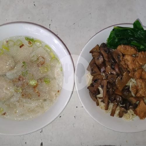 Mie Ayam Jamur menu Mie Ayam Jakarta 18, Batikan