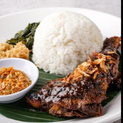 Nasi Kulit Tahu/Tempe+Minum menu Ayam Bakar Madu Tebe, Tambak Bayan