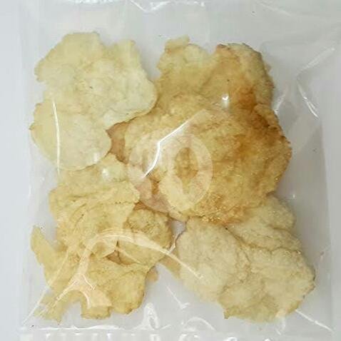 Kerupuk Emping Kecil menu Pecel Lele Gantiang, Padang Timur