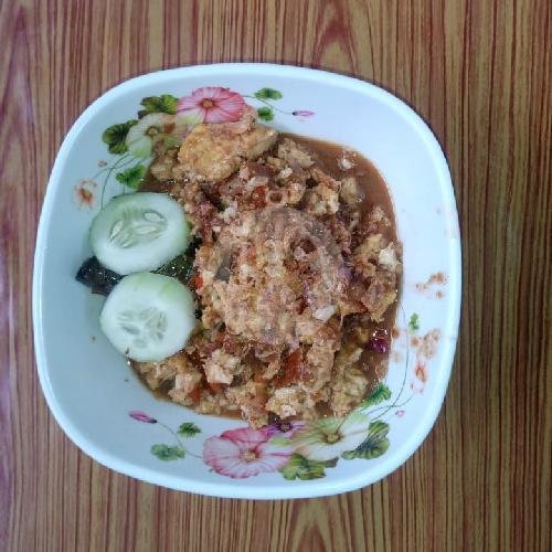 Nasi Goreng Jawa Telur Dadar menu Soto Ayam & Pecel Mbak UT, Blimbing