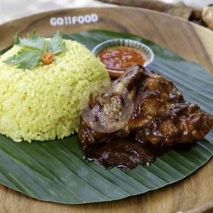 Kindai: Restoran Nostalgia dengan Soto Banjar Terbaik di Jembatan Merah Yogyakarta