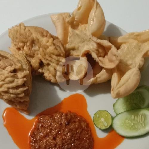 Pangsit menu Batagor 9 Wsn Binong Jati, Jl Binong Jati Gg Kurnia 2