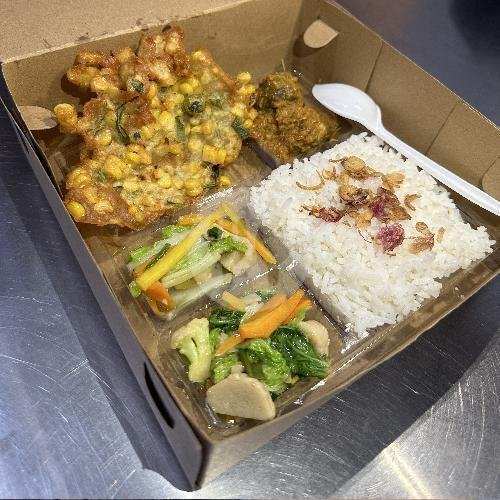 Nasi Box Ayam Rica menu Ikan Bakar Sulawesi, Ngesrep Timur V