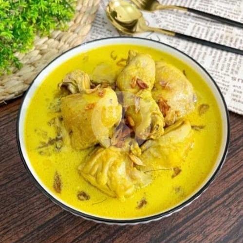 Nasi Kuning Spesial (ayam Serundeng) menu Kedai Mamah Owen Pribumi, Baleendah