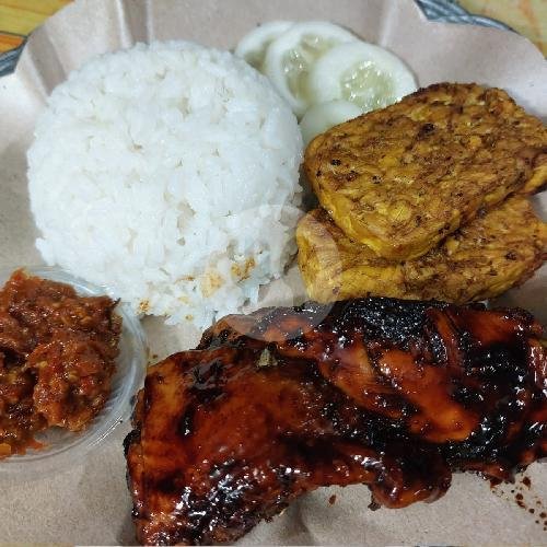 Paket Ayam Paha Goreng menu Aristaka Ayam Bakar Goreng Geprek, Jenggolo