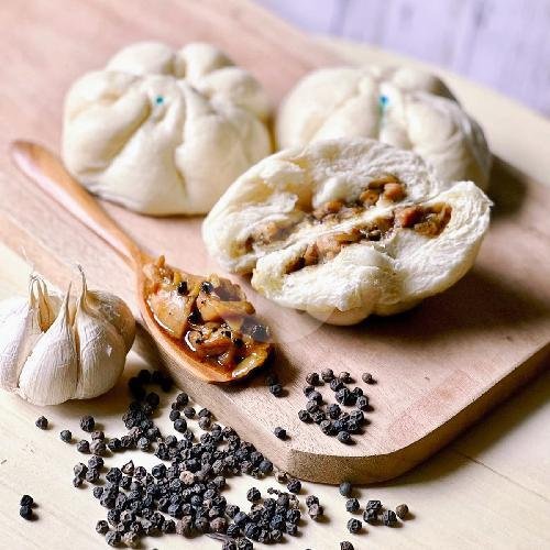 1pcs Bakpao Ayam Carsiu(panas min. 6pcs) menu Bakpao La Rissa, Lojiwetan