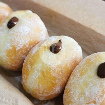 Pisang Roll Tiramisu menu Donat Kentang Dan Bomboloni, Kalidami