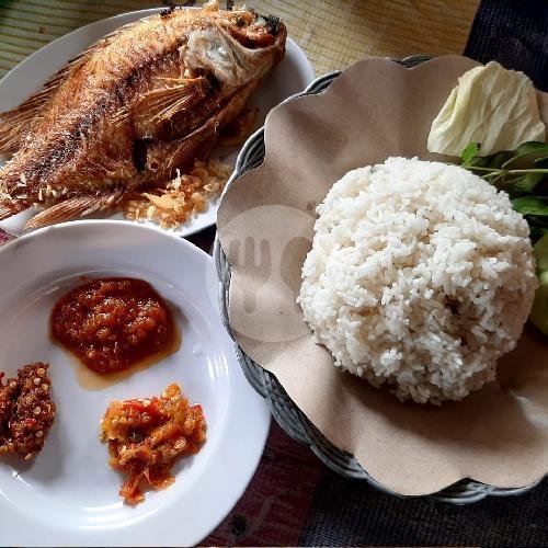 Nasi Lele menu Lesehan SS Serba Special, Wahid Hasyim