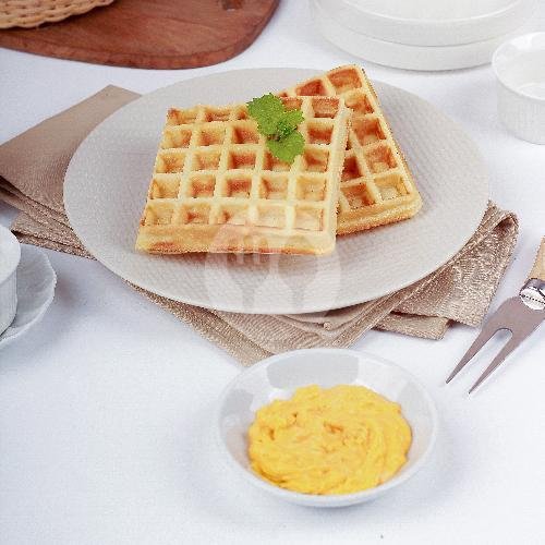Waffle Strawberry menu Kezine Waffle, Tohpati