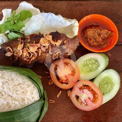 Paket Ayam Kampung menu Entog Cengkir Pojok, Rawalumbu