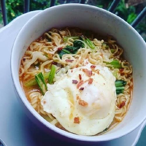 Kwetiaw Goreng Biasa menu Nasi Goreng Saudagar Tiga, Rajapolah