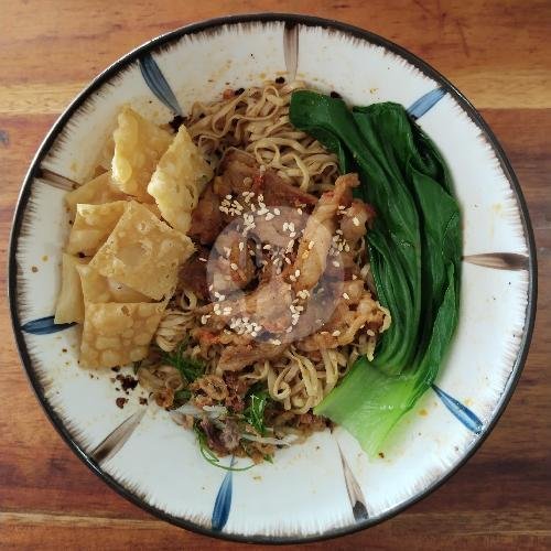 Promo Mie Szechuan(Pedas)+Pangsit Chili Oil+Teh menu Mie Sapi Perjuangan, Parangtritis