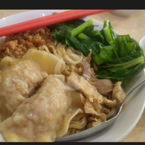 Bakmi/Bihun/Kwetiau Babat + Ayam (Pilih Salah Satu Tulis Di Note) menu Bakmi Ayam Lili 166, Green Ville