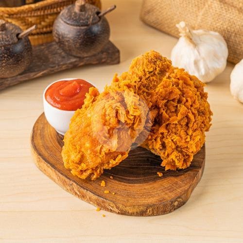 2 Pcs Ayam Mix Krispy Dan Spicy menu Ayam Geprek Gold Chick, Metro